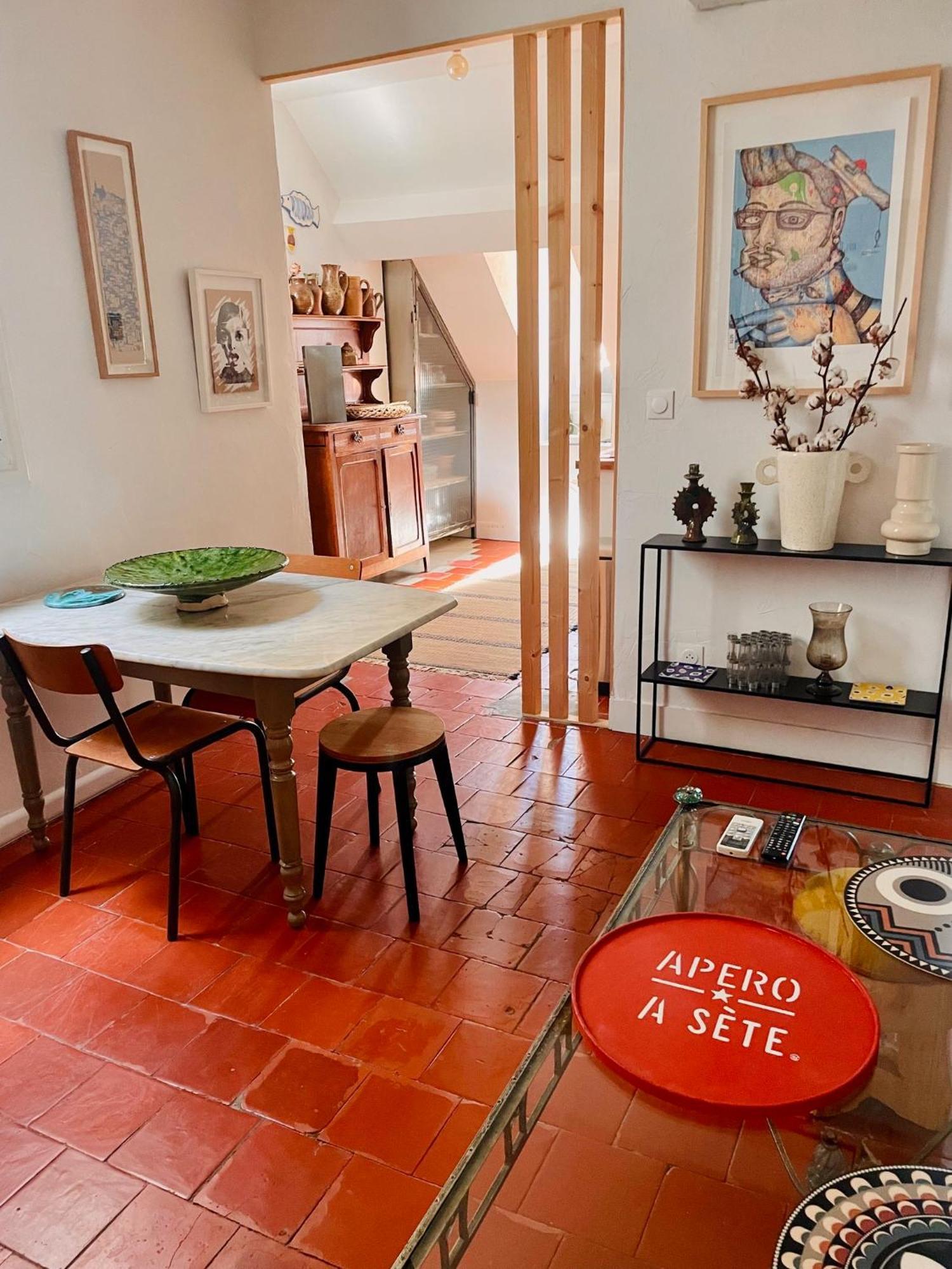 "Coco" Coquet Petit Loft Au Calme En Centre Ville De Sete Luaran gambar